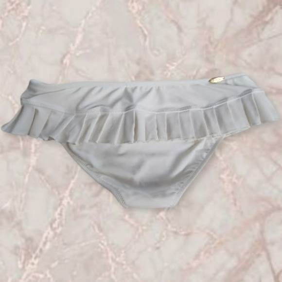 White Swimsuit - Picture 6 of 6